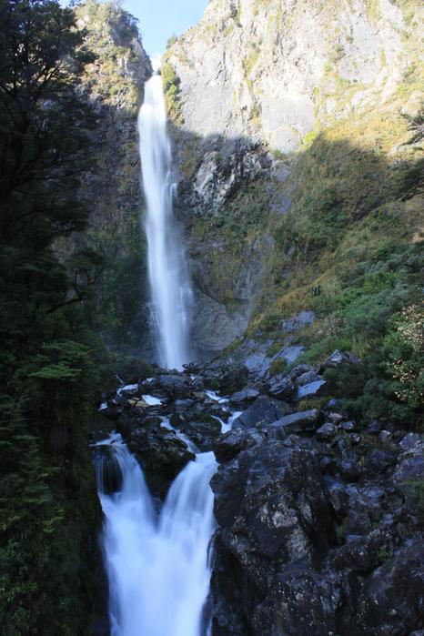 Devil's Punchbowl Waterfall